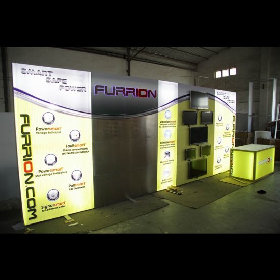 3 * 6 Stall Exhibition Booth Aluminium Portabel Berdiri Tampilan Stall Desain Gratis